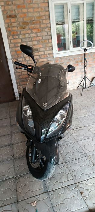 Yamaxa majesty 250