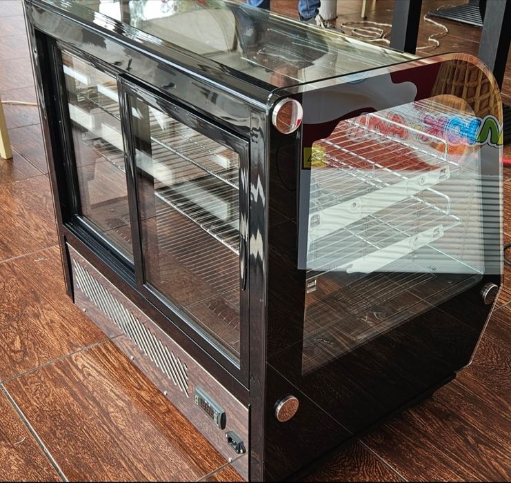 Холодильна вітрина настільна кондитерська холодильник COOLEQ CW-120