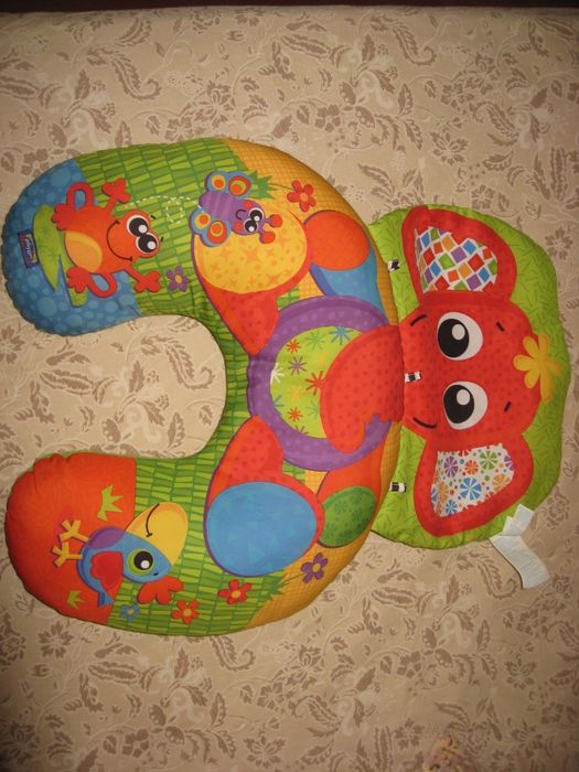 Яркая подушка, недорого, есть ОБМЕН