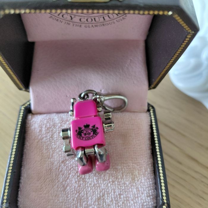 Шарм підвіска підвіс - робот Juicy Couture