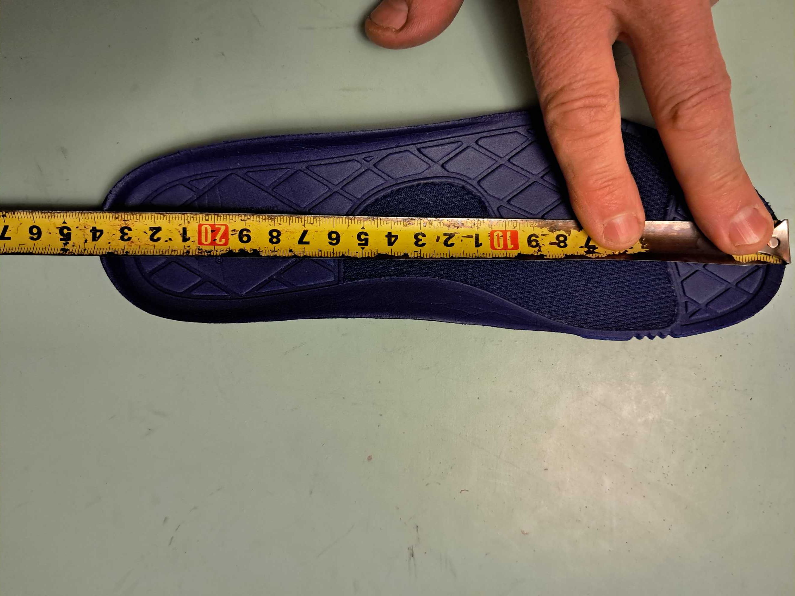 Детские Кроссовки  Adidas оригинал 36 размер. стелька 23.5см