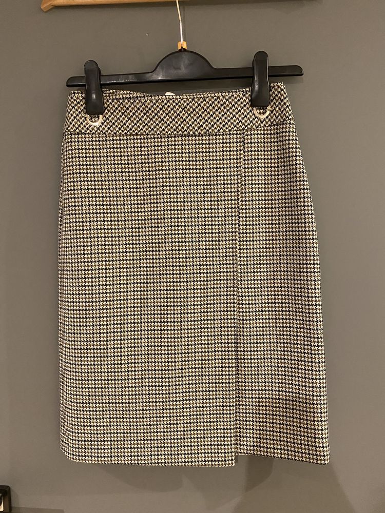 Ołówkowa spódnica H&M w rozmiarze 36