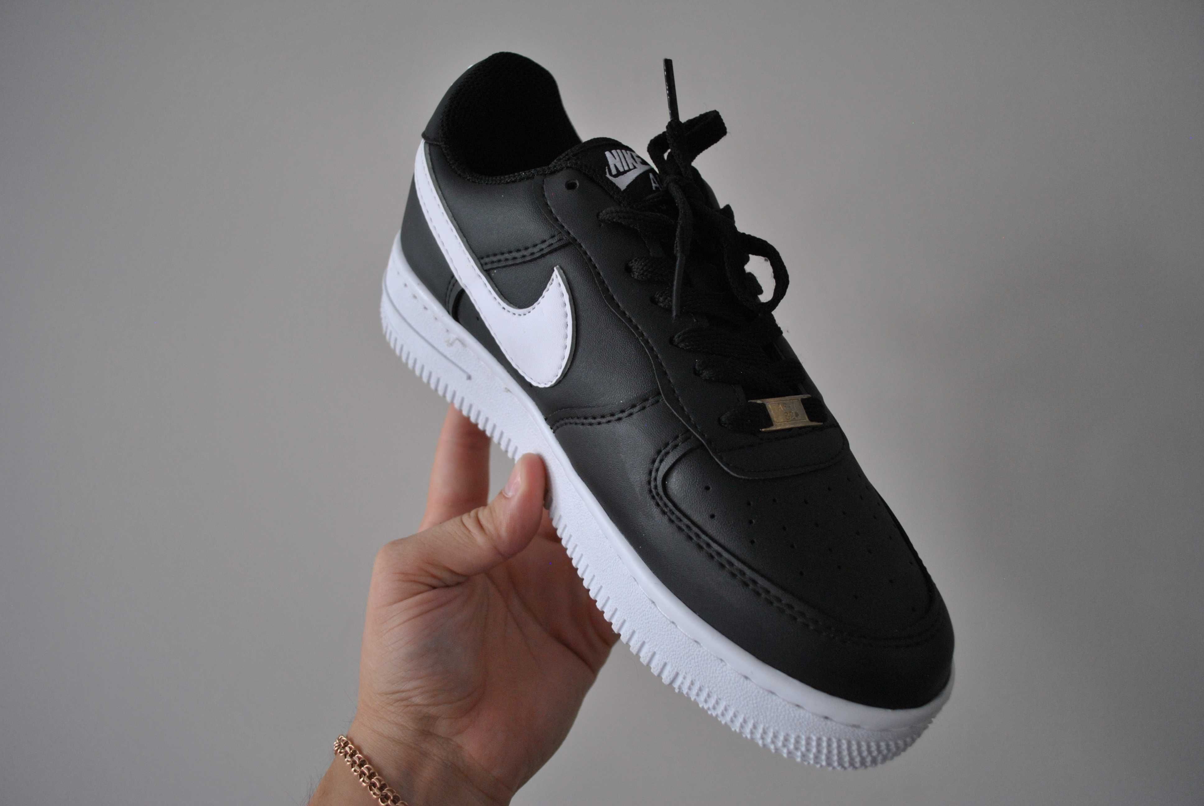 Кросівки Nike Air Force  Black and White