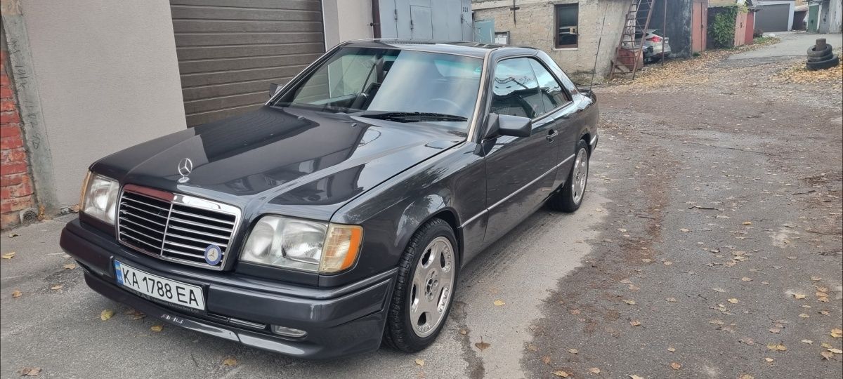 Mercedes-Benz 124 Coupe 300-24v