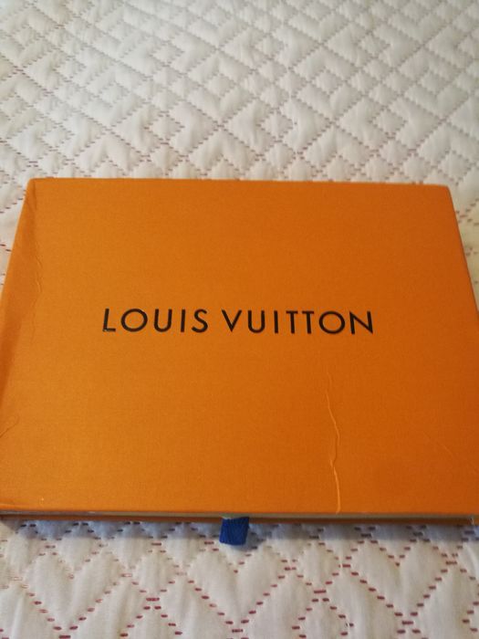 Caixa louis vuitton