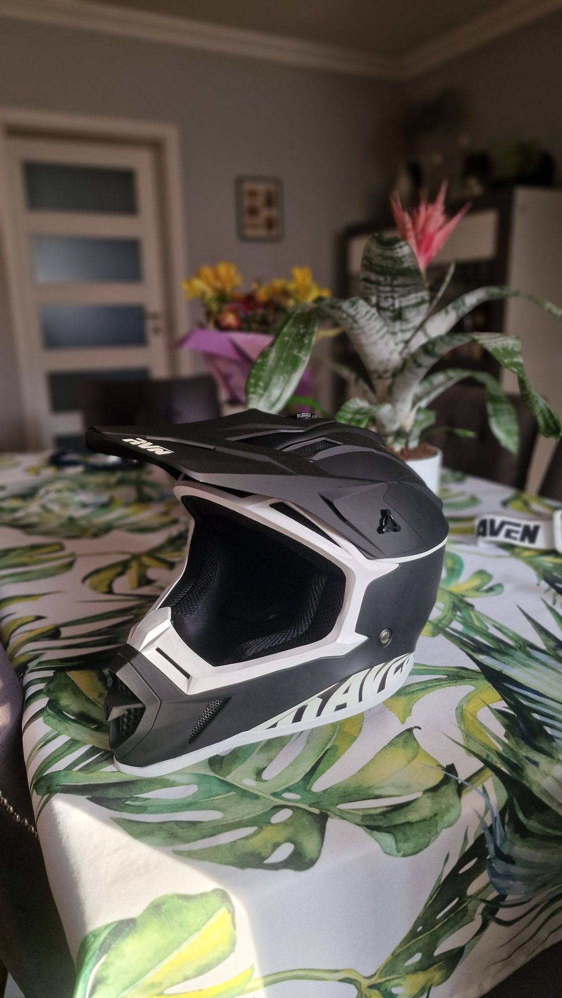 Kask motocyklowy Raven Airbone Evo