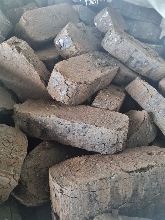 brykiet torfowy dobra jakość