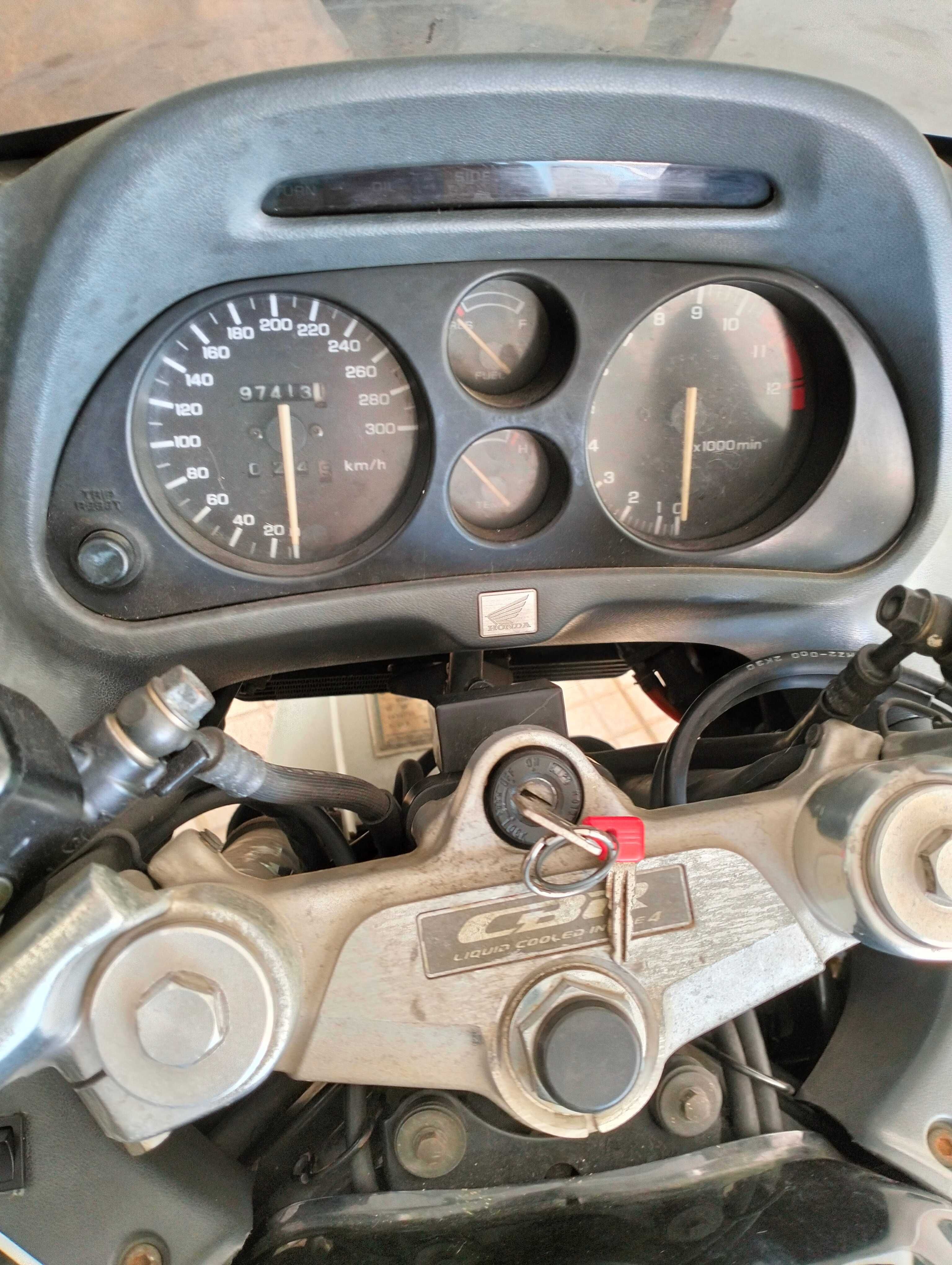 cbr 1000f dual cbs