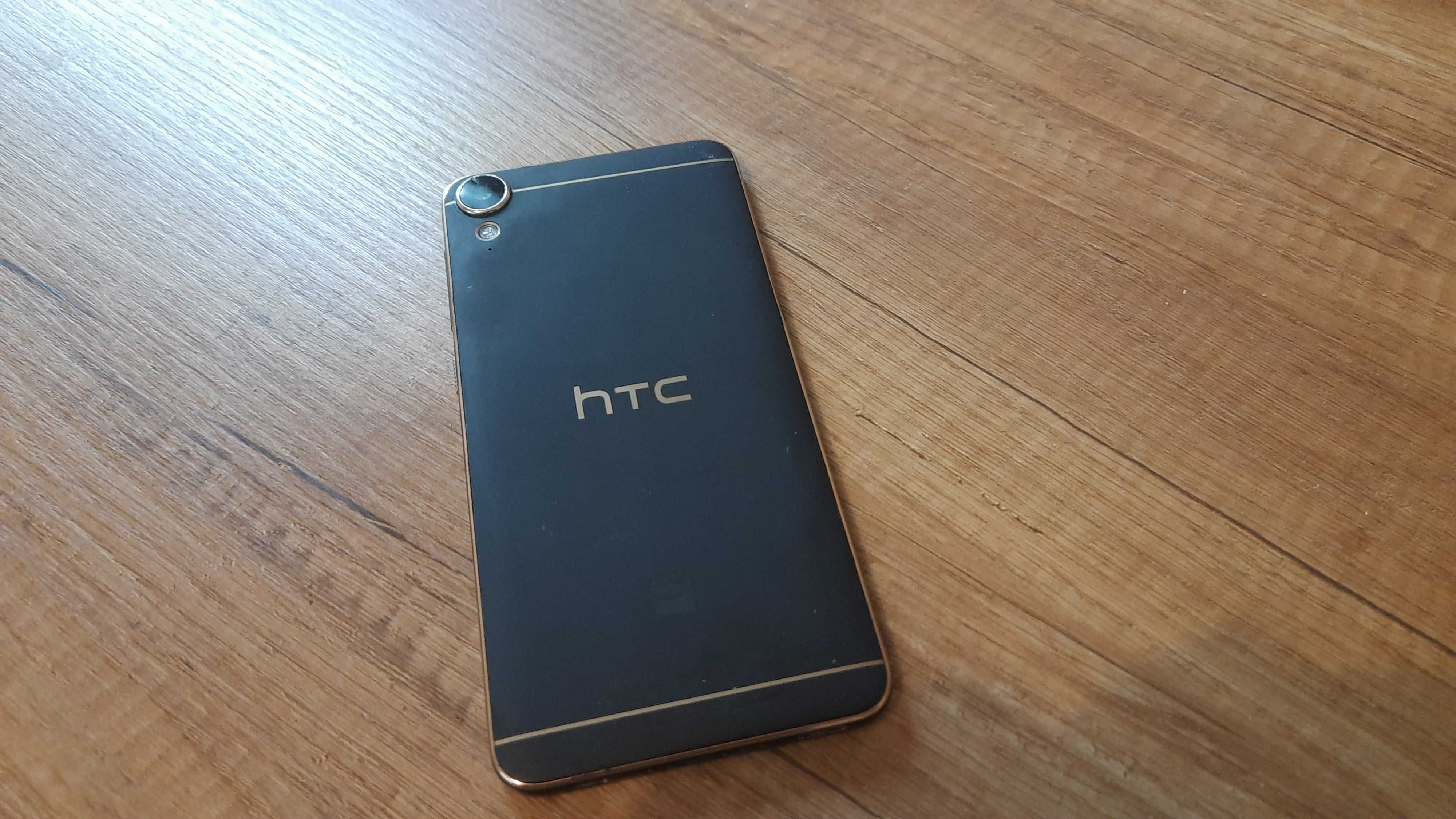 Smartfon HTC Desire 10 3 GB / 32 GB czarny
