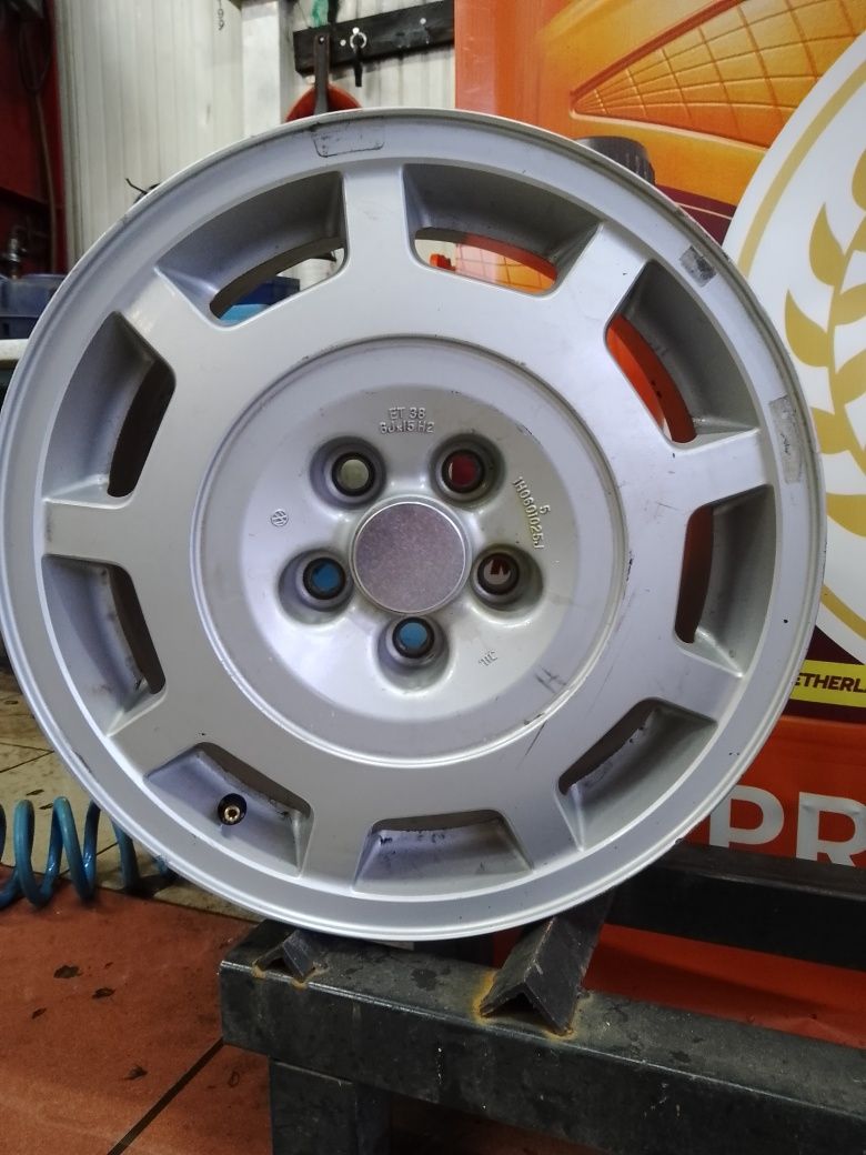 Felgi aluminiowe 5x100 R15 ET38 6j GOLF 3 GOLF 4