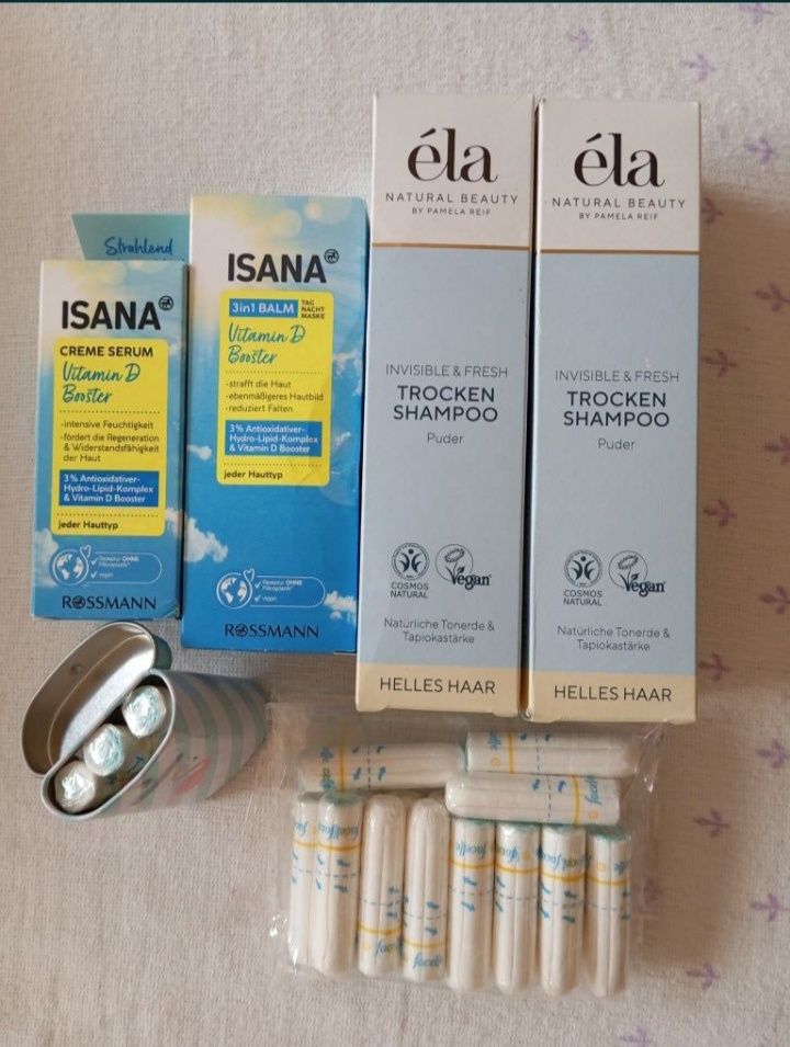 Подводка для глаз, кар-ш для губ,тушь роз. Maybellin+eсть набор,+румян