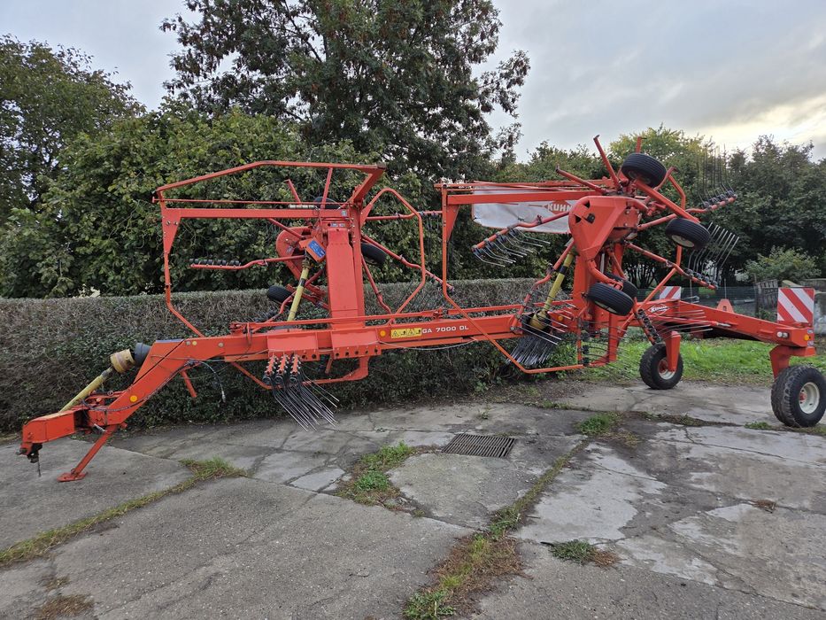 Zgrabiarka kuhn GA 7000 DL - zgrabiarka dwu karuzelowa do boku