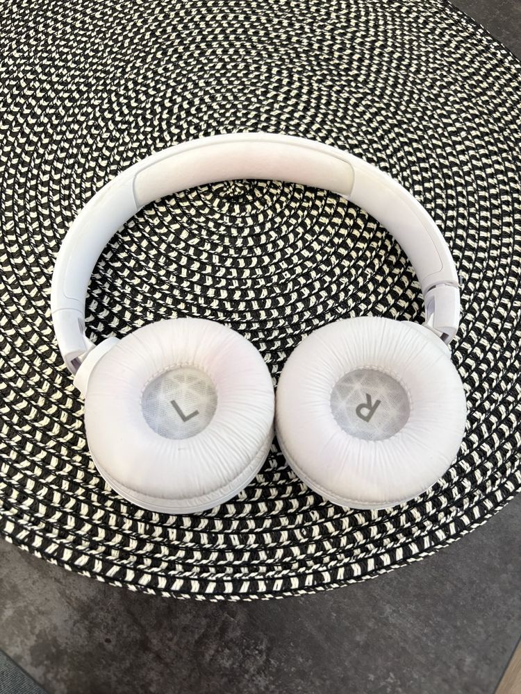 Nauszne słuchawki JBL Tune 510BT Białe