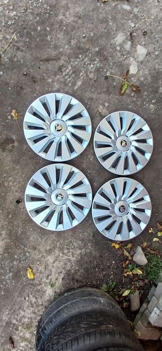 Ковпаки Шкода оригінал R16