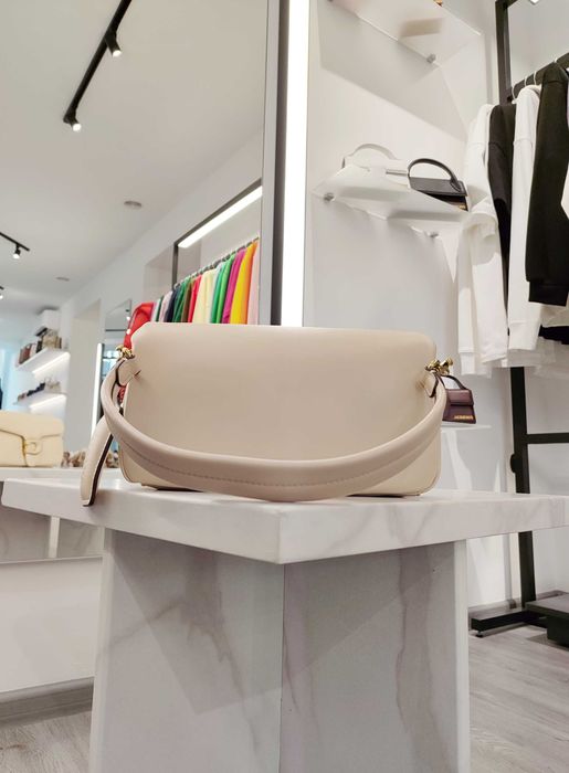 Сумка Coach Pillow Tabby Shoulder Bag 26 Ivory