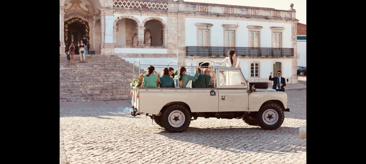 Aluguer Carro Jipe Clássico Land Rover Serie IIA Eventos e Casamentos