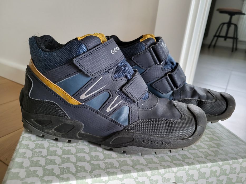Geox rozm. 39 wkładka 23 cm