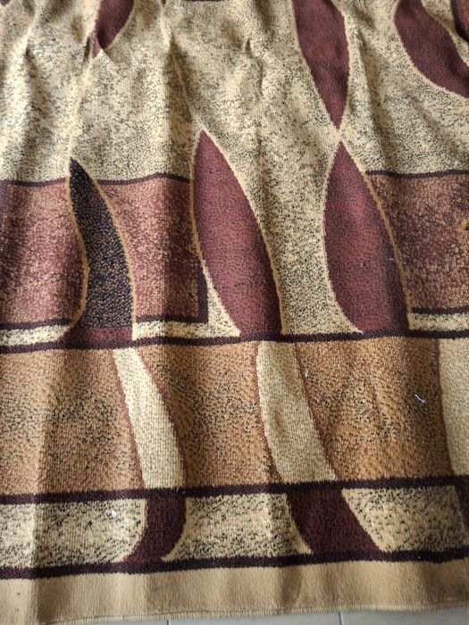 Продаю ковры и остатки коврового покрытия со склада магазина