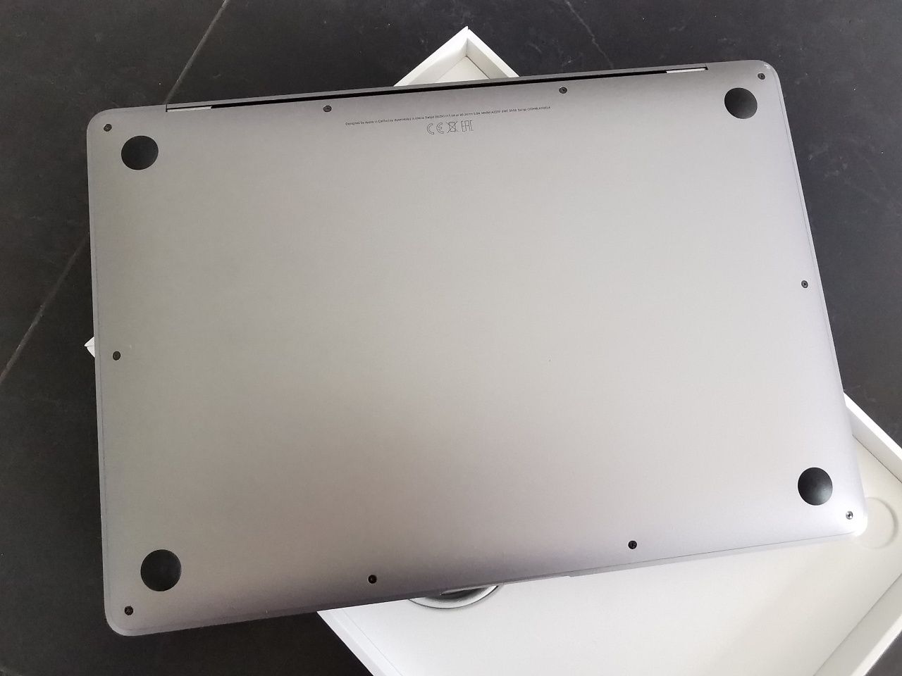 Nowy Macbook Air M1 Komplet z Media Markt box 2023