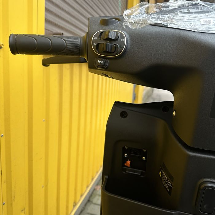 Новий електроскутер Yadea T5 2000W 72V20Ah 2024р.Графеновий АКБ скутер