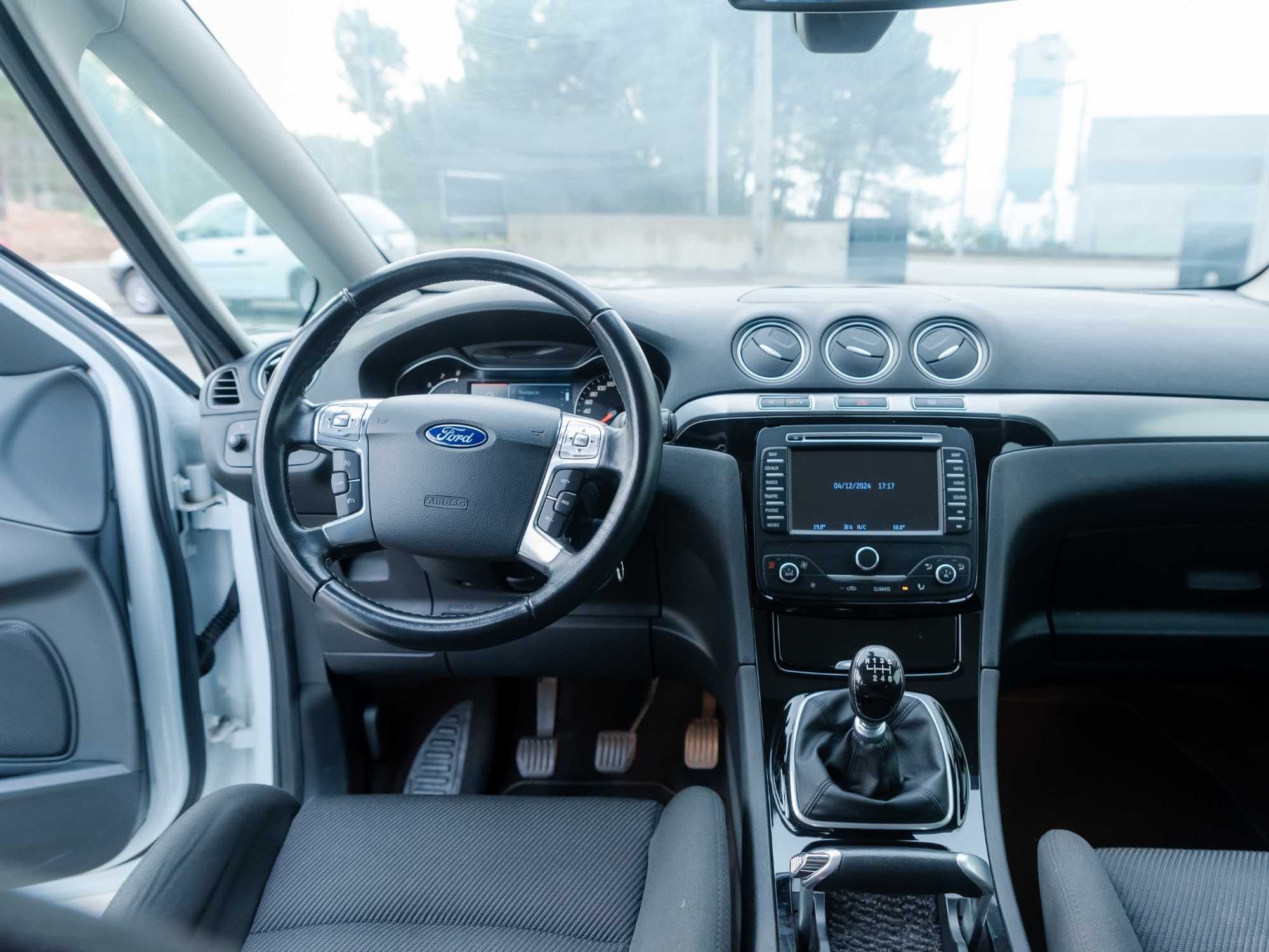 FORD S-MAX 1.6 ECOBOOST TITANIUM
