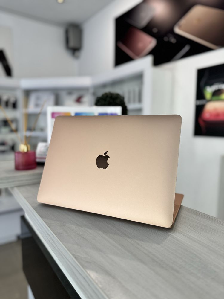 Open Box MacBook Air 13’ 2020 M1 8/256Gb Gold (MGND3)