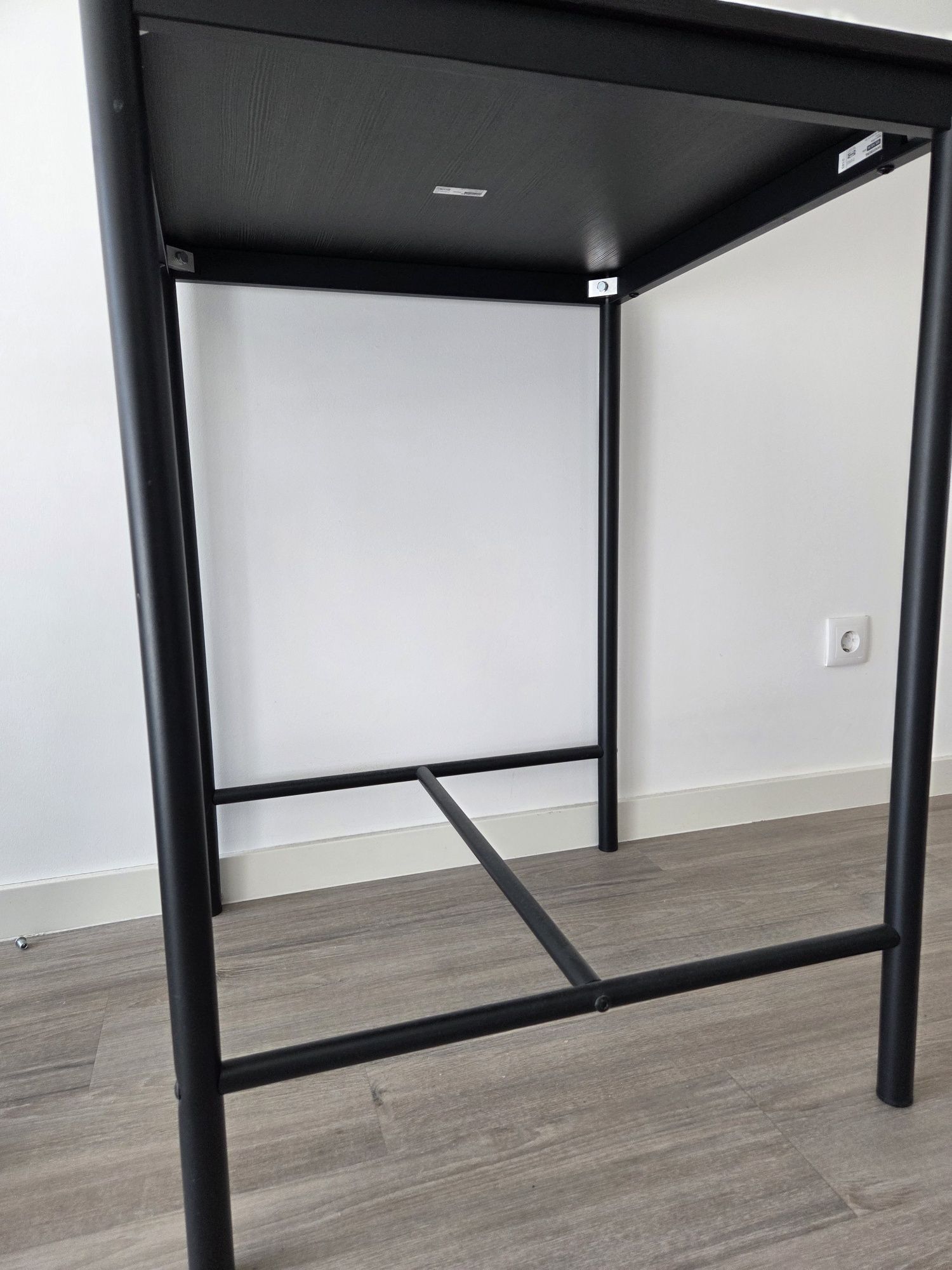 Mesa IKEA Sandsberg