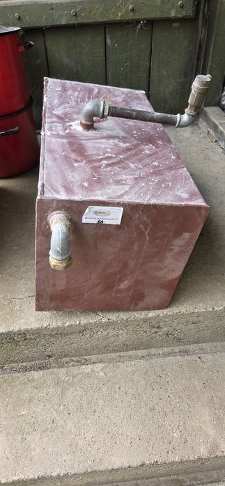 Naczynie zbiorcze do centralnego ogrzewania ze stojakiem