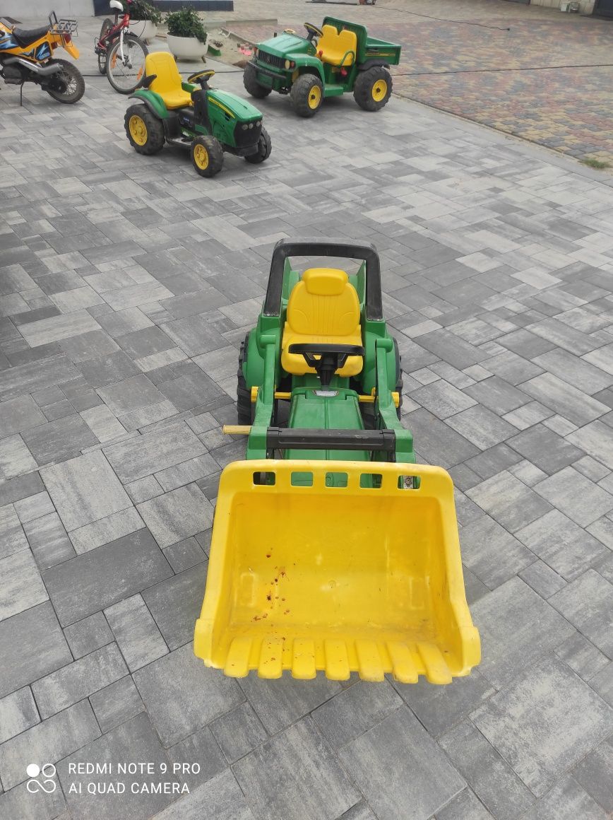 Traktorek na pedała John Deere