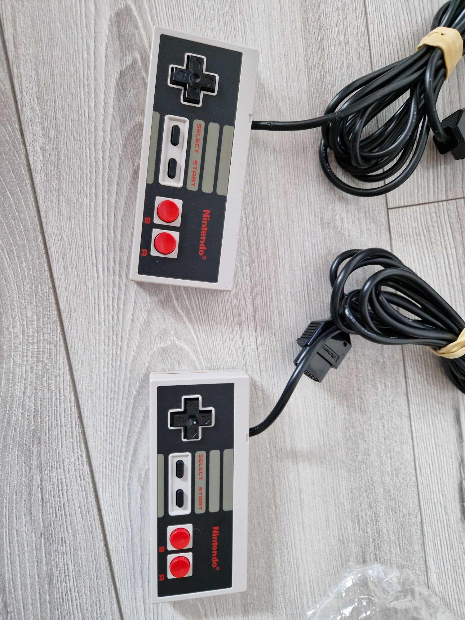 Nintendo Entertainment System NES Action Set Zapper PAL