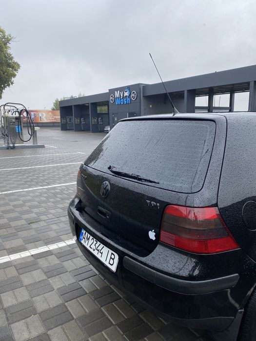Golf 4 1999 року випуску
