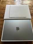 MacBook Air M4 2025 • 13,6" • 16GB RAM • 256GB – jak nowy