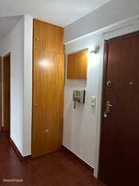 Apartamento T3 Encarnação (disponibilidade imediata)