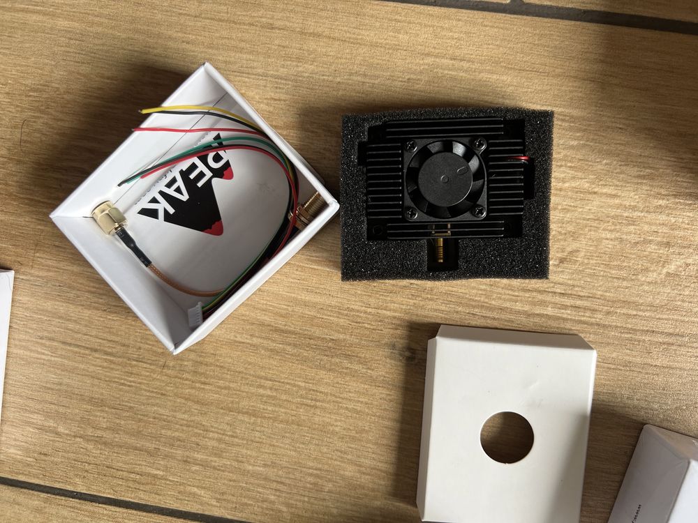 VTX THOR T35 відеопередавач 4.0 3.0-4.8 FPV