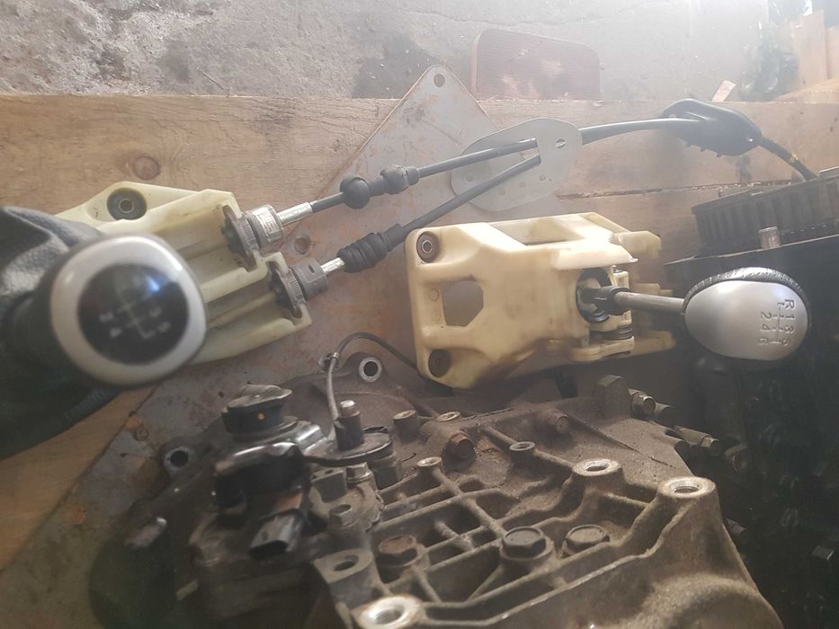 SILNIK KOMPLETNY+ skrzynia 1,6crdi hundai-Kia 1,6crdi 115KM na czesci