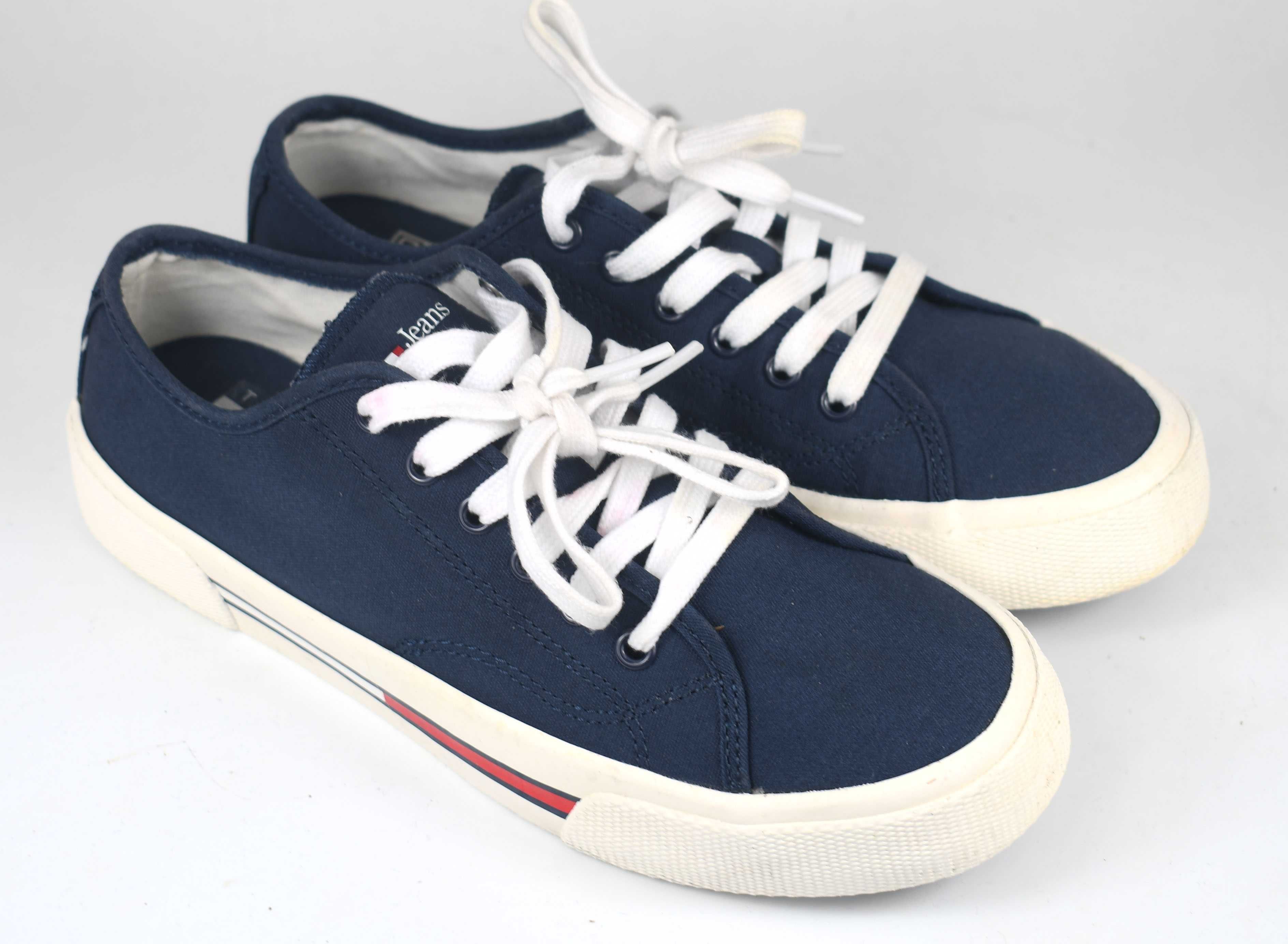 Używane trampki Tommy Jeans  Low Cut Wmns Canvas r. 37