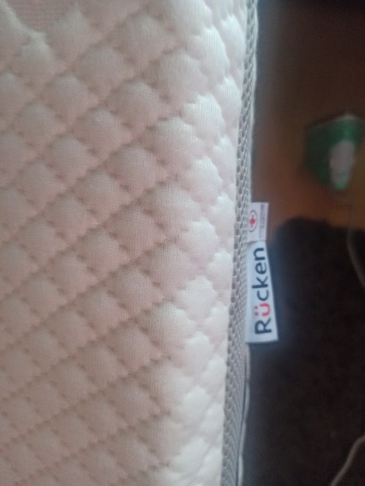Materac  nowy do łóżeczka bez żadnych uszkodzeń