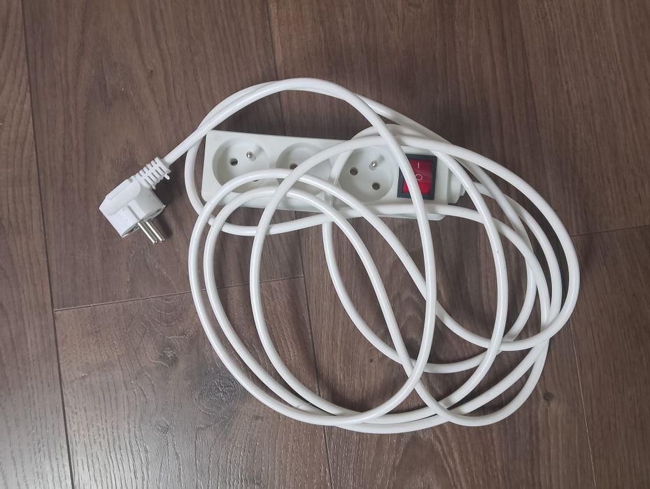 Przedłużacz sprawne