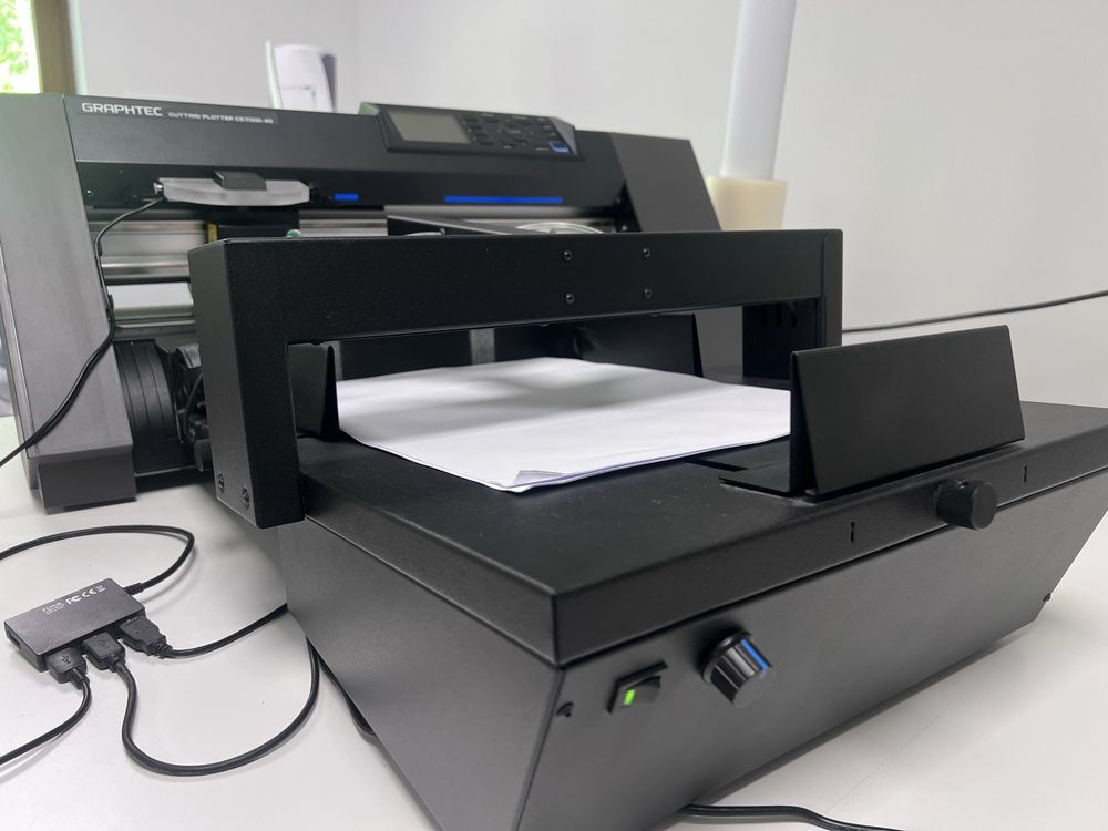 Ploter tnący Graphtec CE7000 wraz z F-MARK2, automatyczny wykrojnik