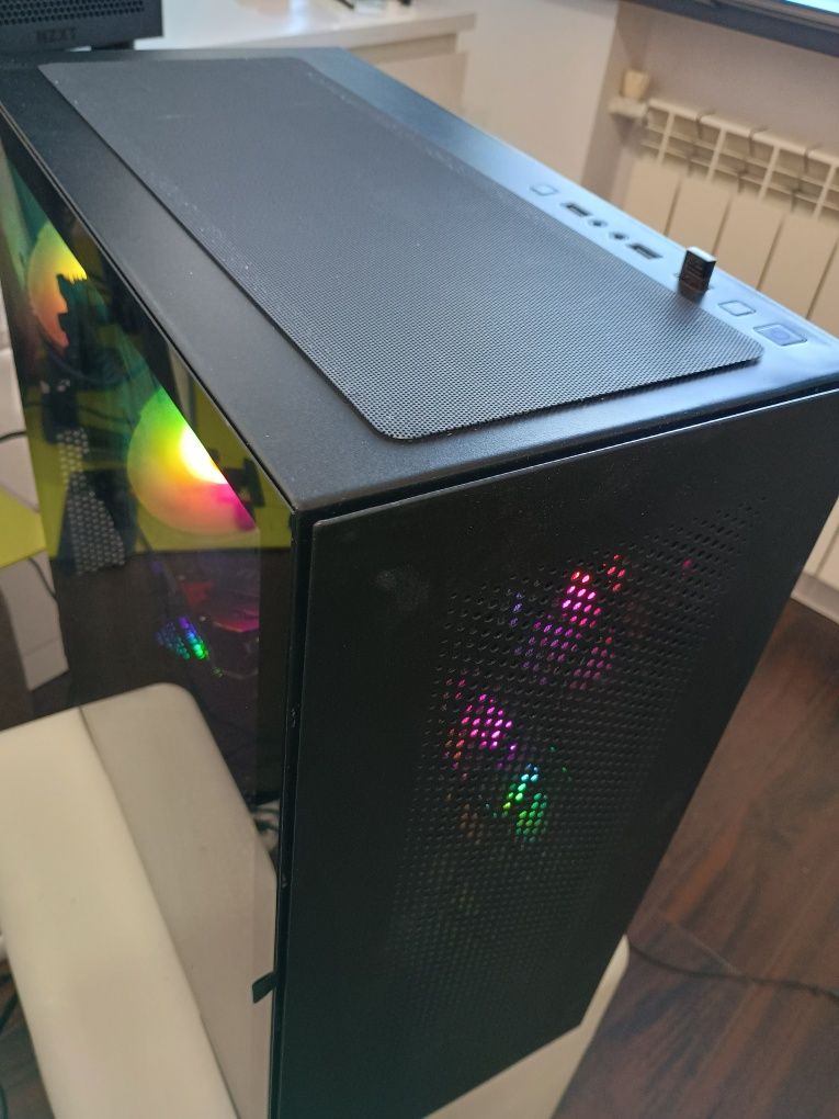 komputer gamingowy RTX 4060/ i5-12400/ram 32gb/ssd 1Tb