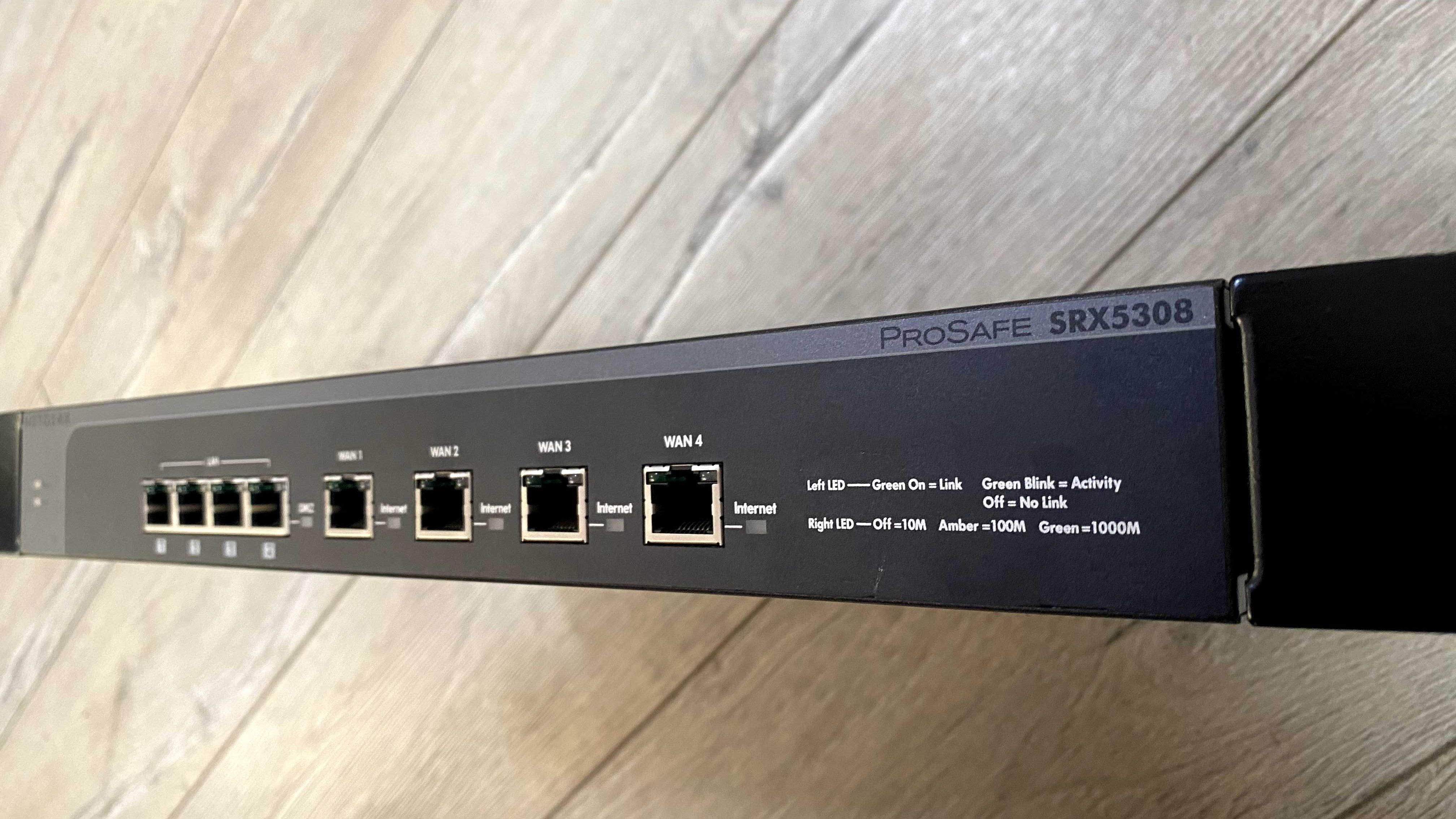 Router Netgear Prosafe SRX5308