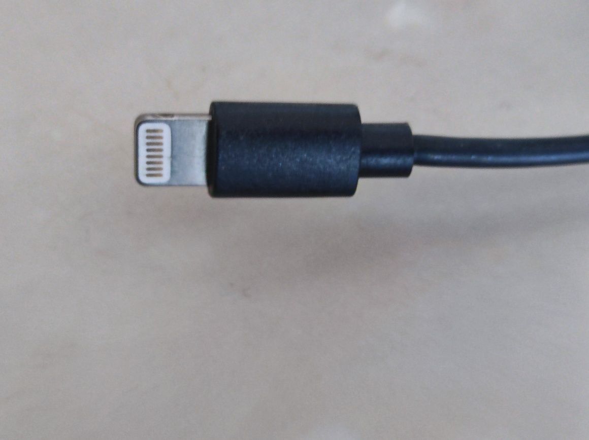 Przewod USB - Lightning (iPhone)