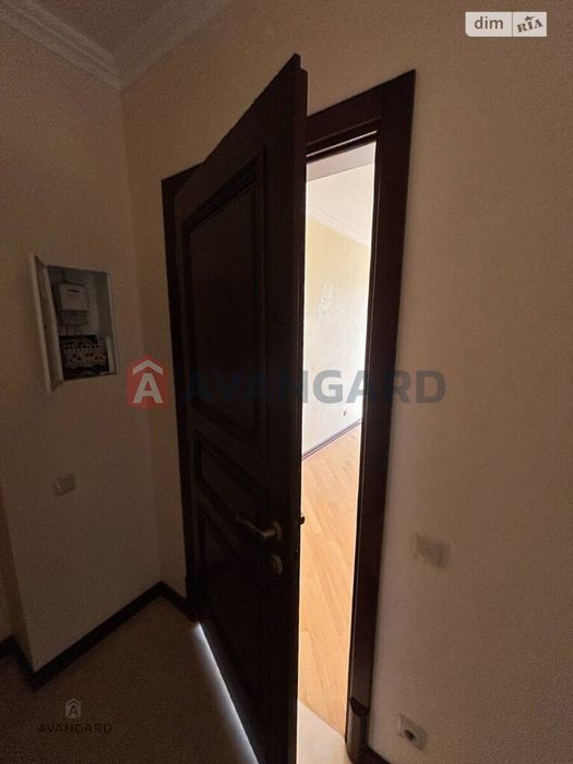 Простора квартира мікрорайон Поділля з якісним ремонтом