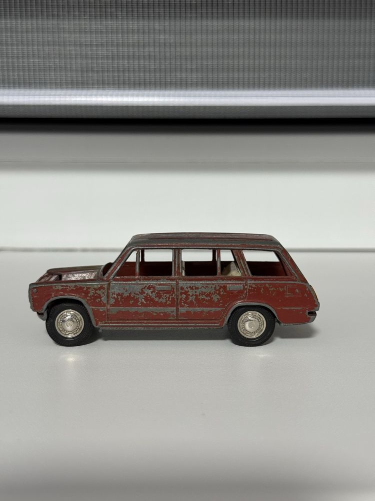 Модель 1:43 ВАЗ-2102 А11 СССР  (Під реставрацію)