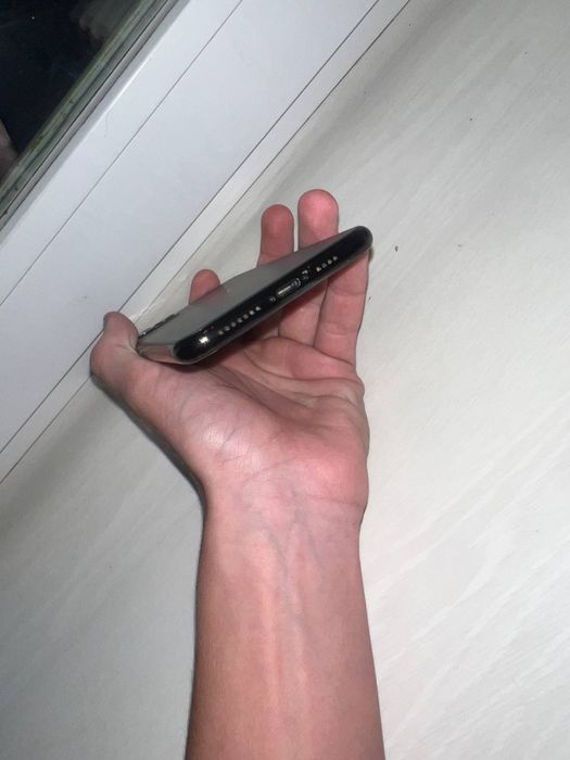 Продається iPhone 11 pro max