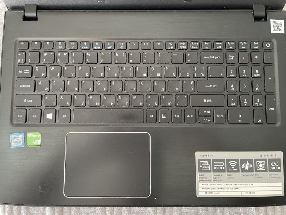 Acer Aspire E15 i5-8250U / GeForce MX130 / 8GB RAM / 1000GB HDD / Full