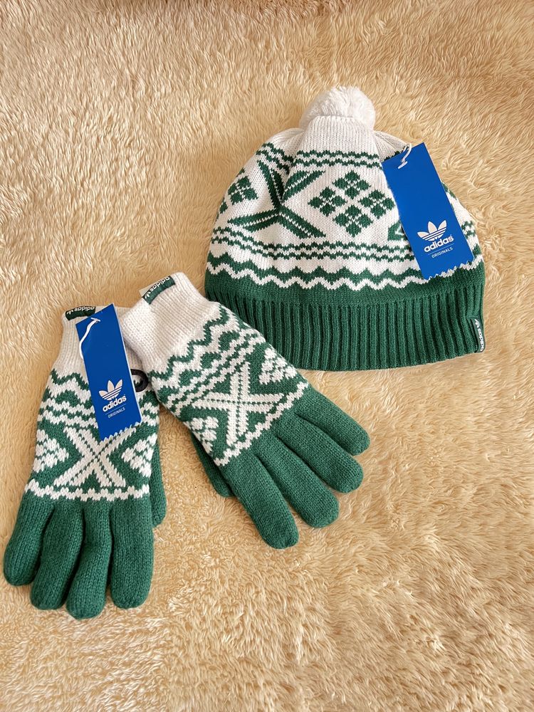 Комплект Adidas шапка+перчатки