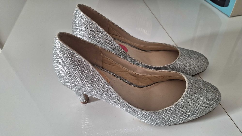 buty czółenka roz38 srebrne wkładka 24 / nowe obcas 7cm /