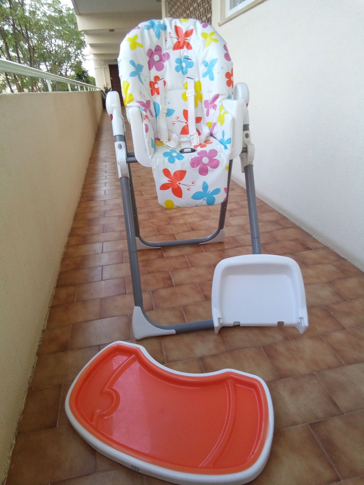 Cadeira de alimentação bebé