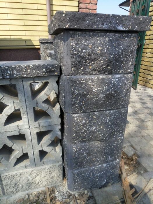 Блоки  бетонні для паркану. Гладкі, Колоті. Доставка